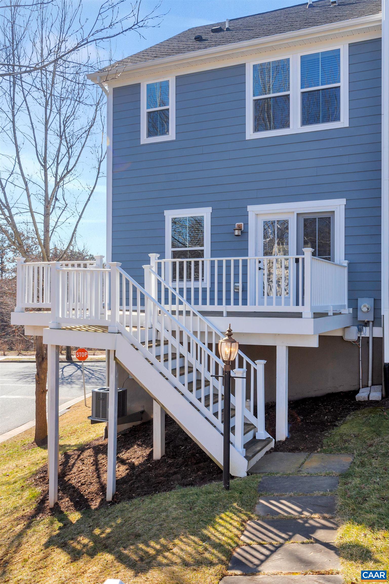 1513 WICKHAM POND DR