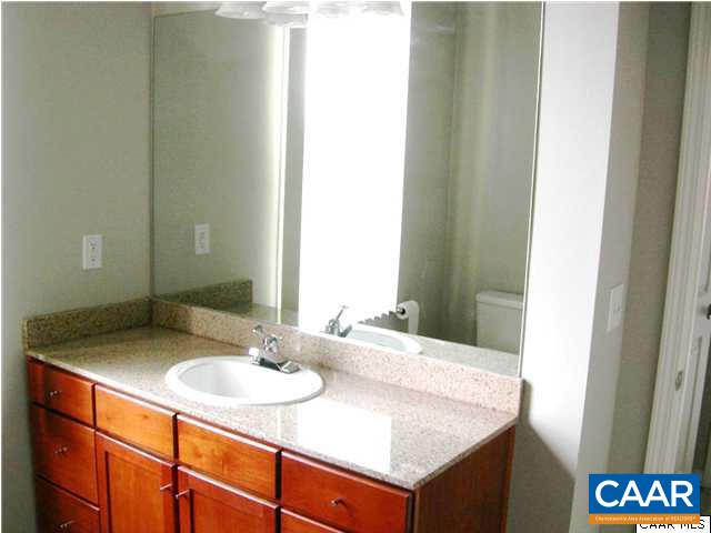 755 WALKER SQ Unit: 3D