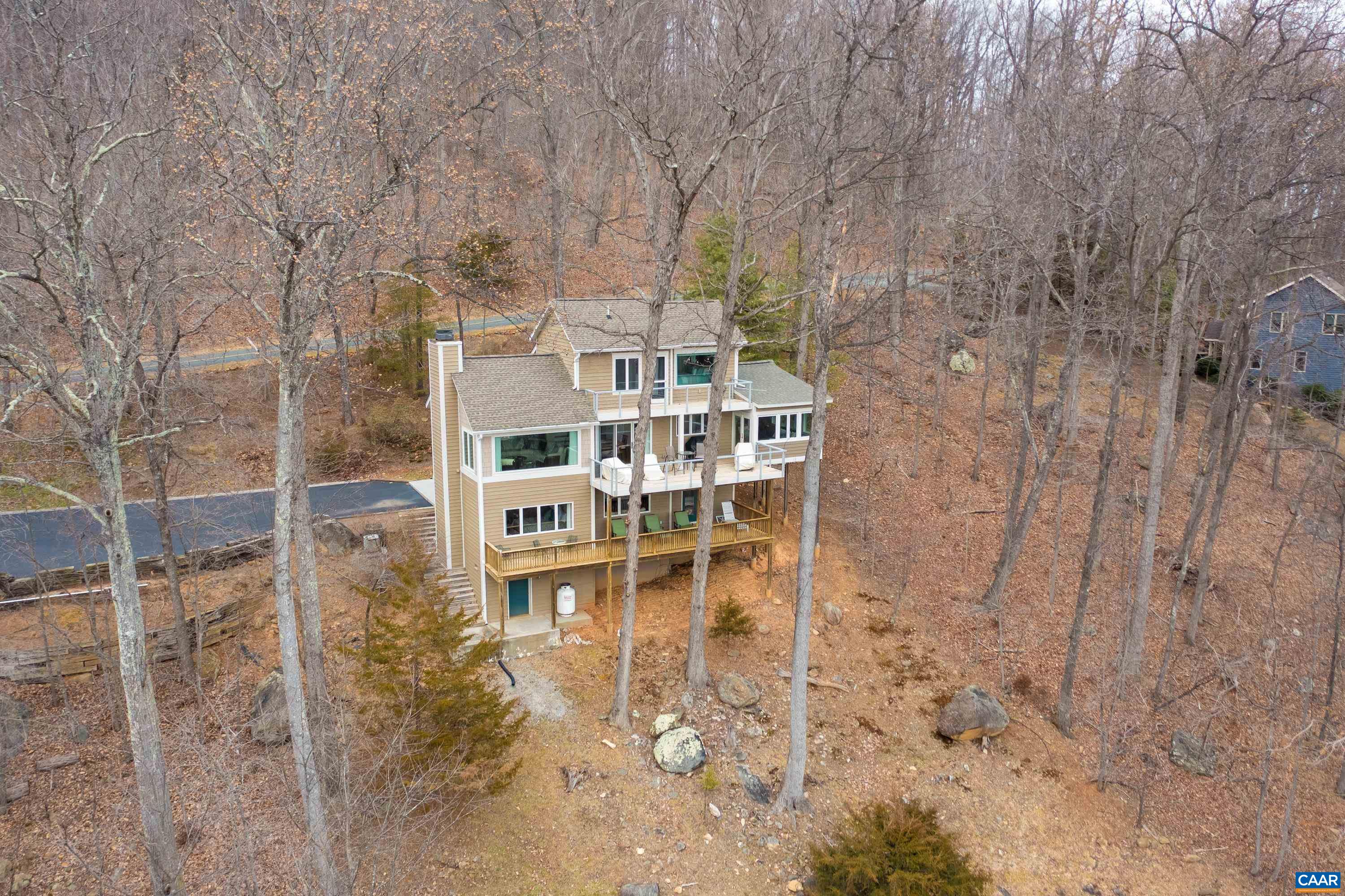 550 CRAWFORDS CLIMB