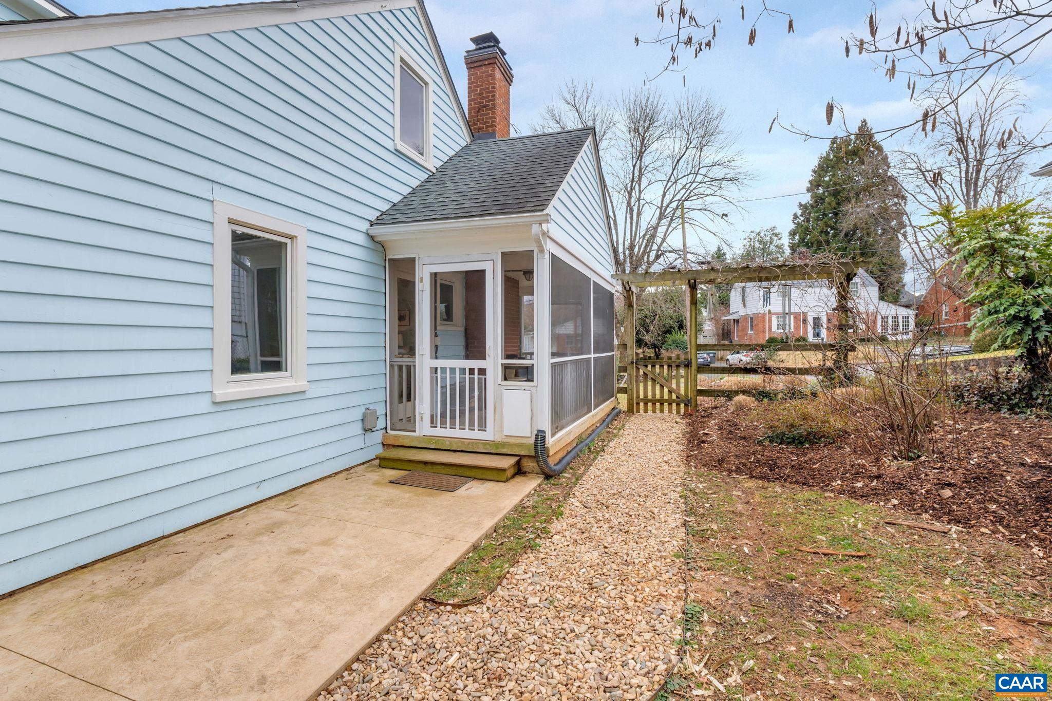 707 EVERGREEN AVE