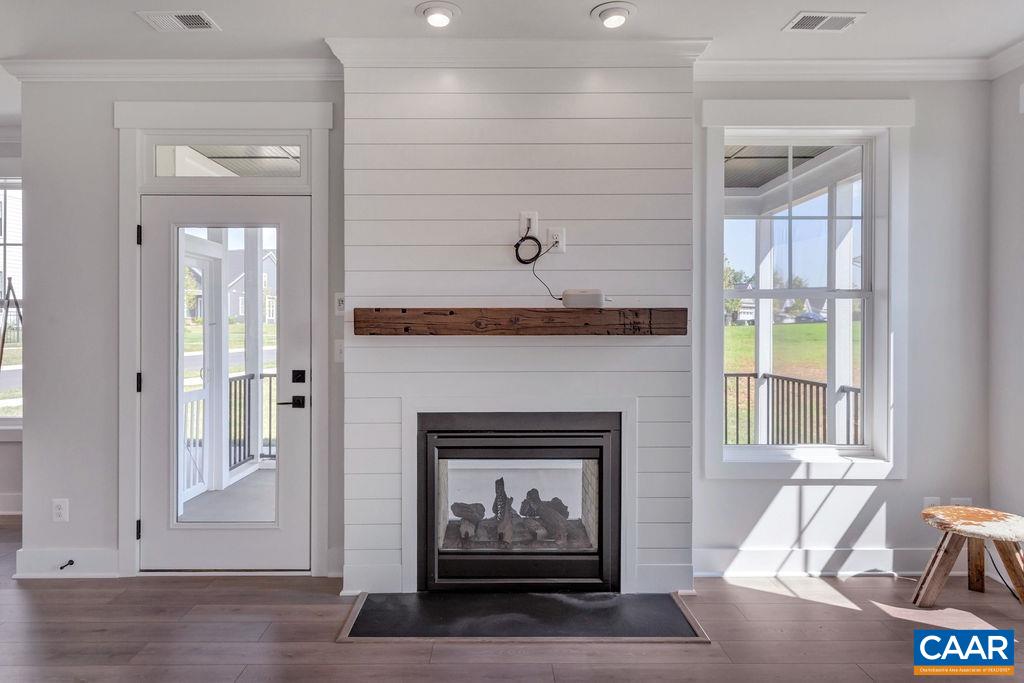 5037 MARY JACKSON CT