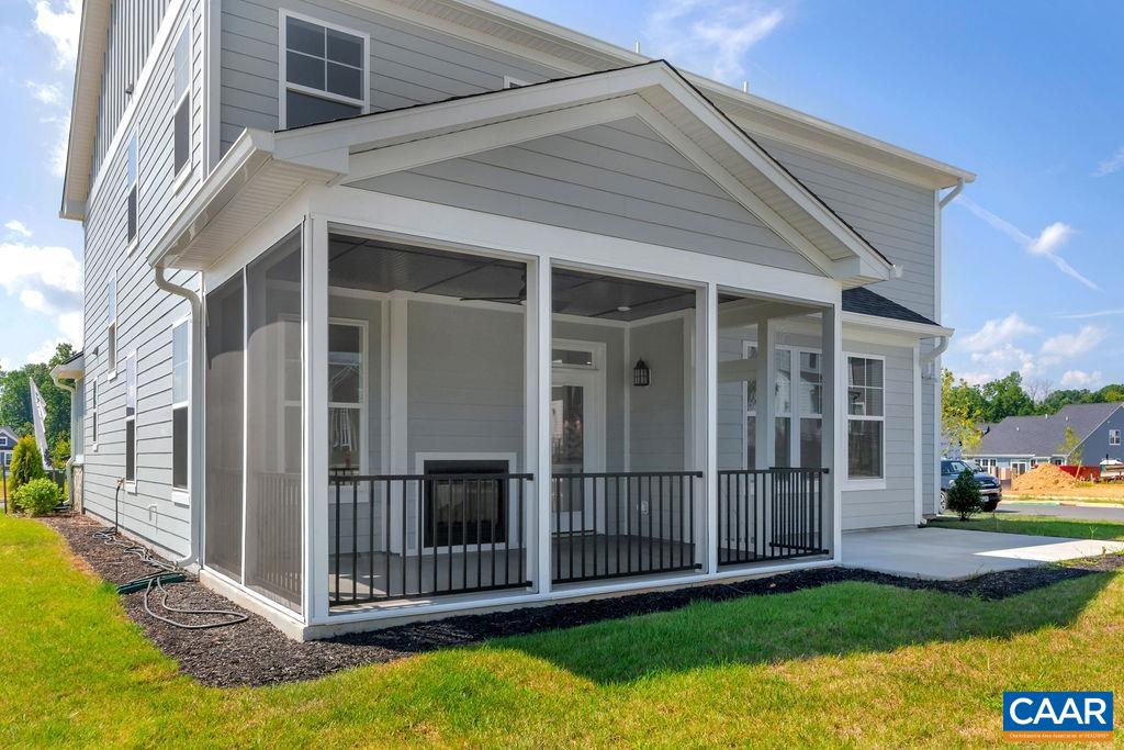 5037 MARY JACKSON CT