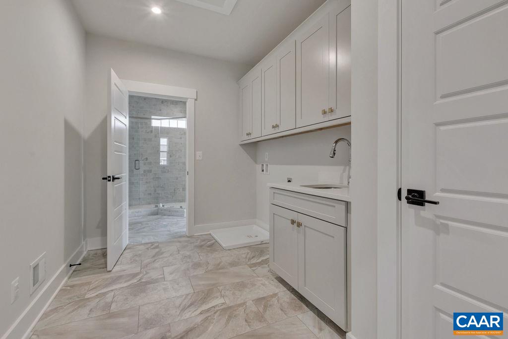 5037 MARY JACKSON CT