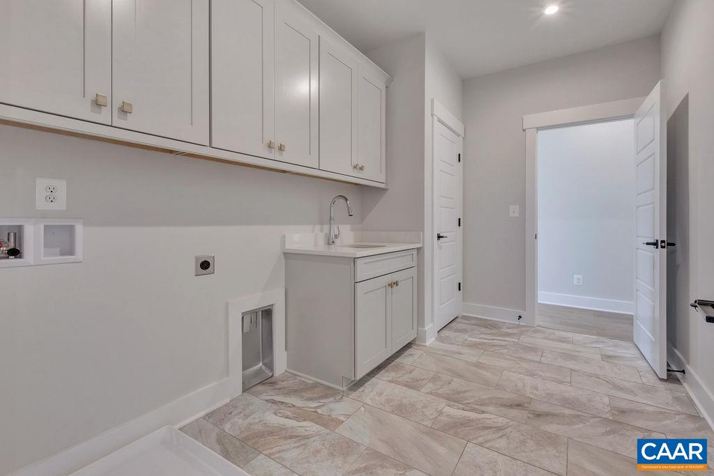 5037 MARY JACKSON CT