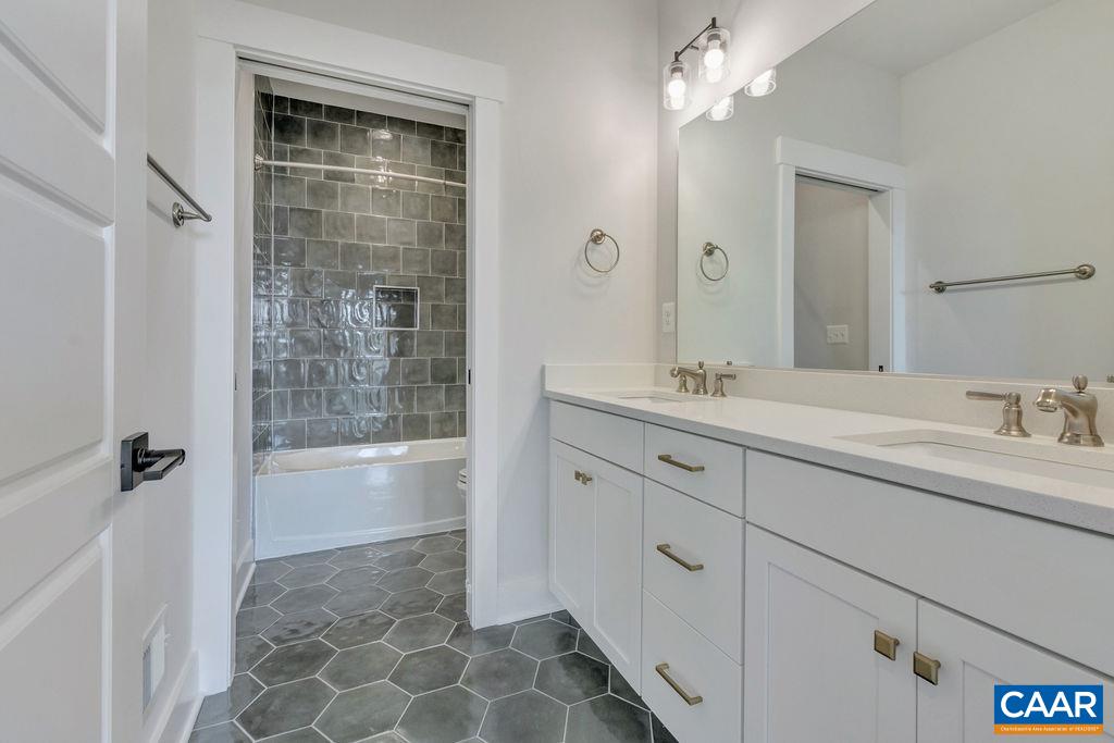 5037 MARY JACKSON CT