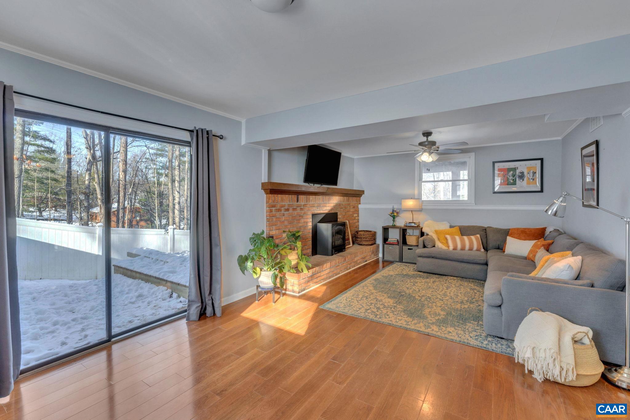 352 BUCK MOUNTAIN RD