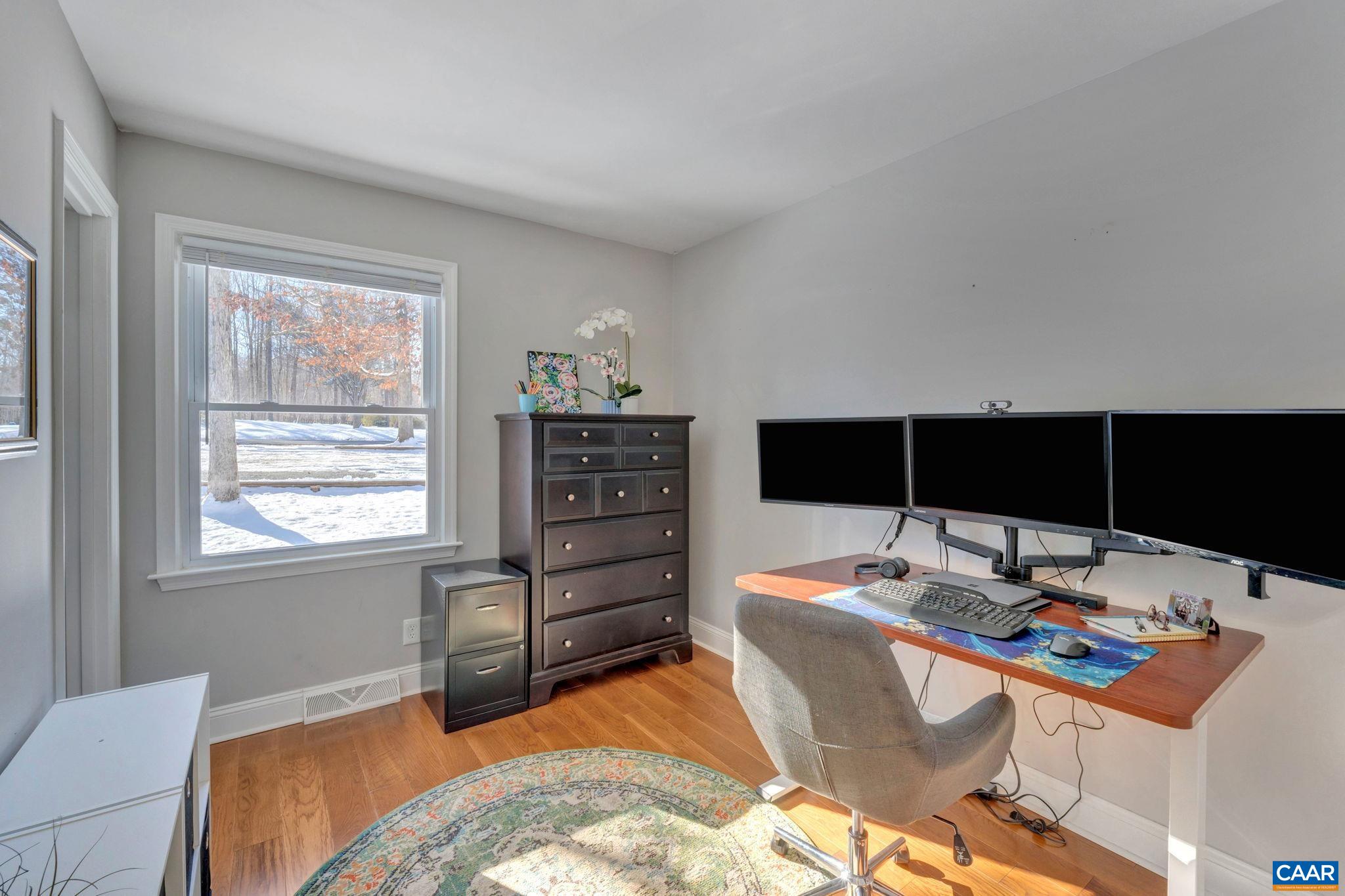 352 BUCK MOUNTAIN RD