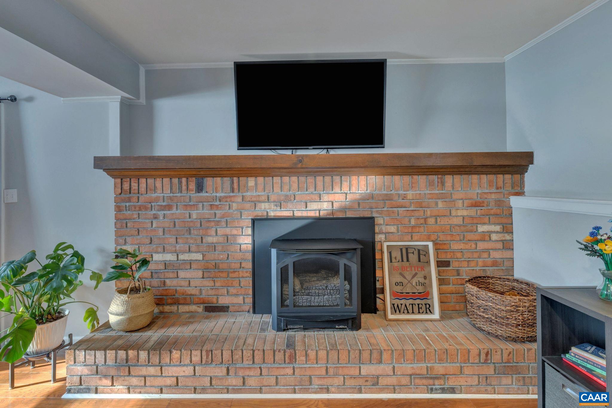 352 BUCK MOUNTAIN RD