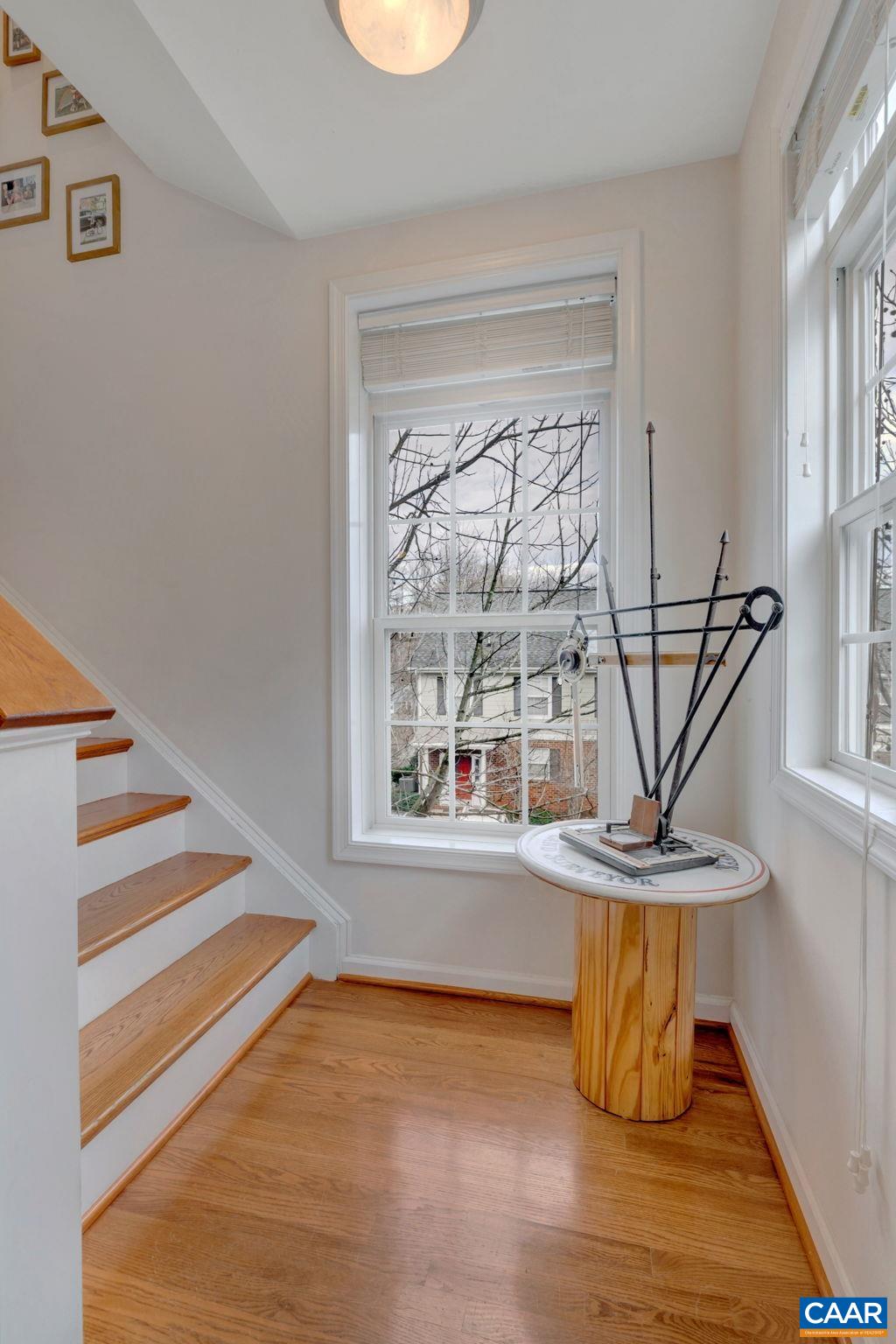 144 BROOKWOOD DR