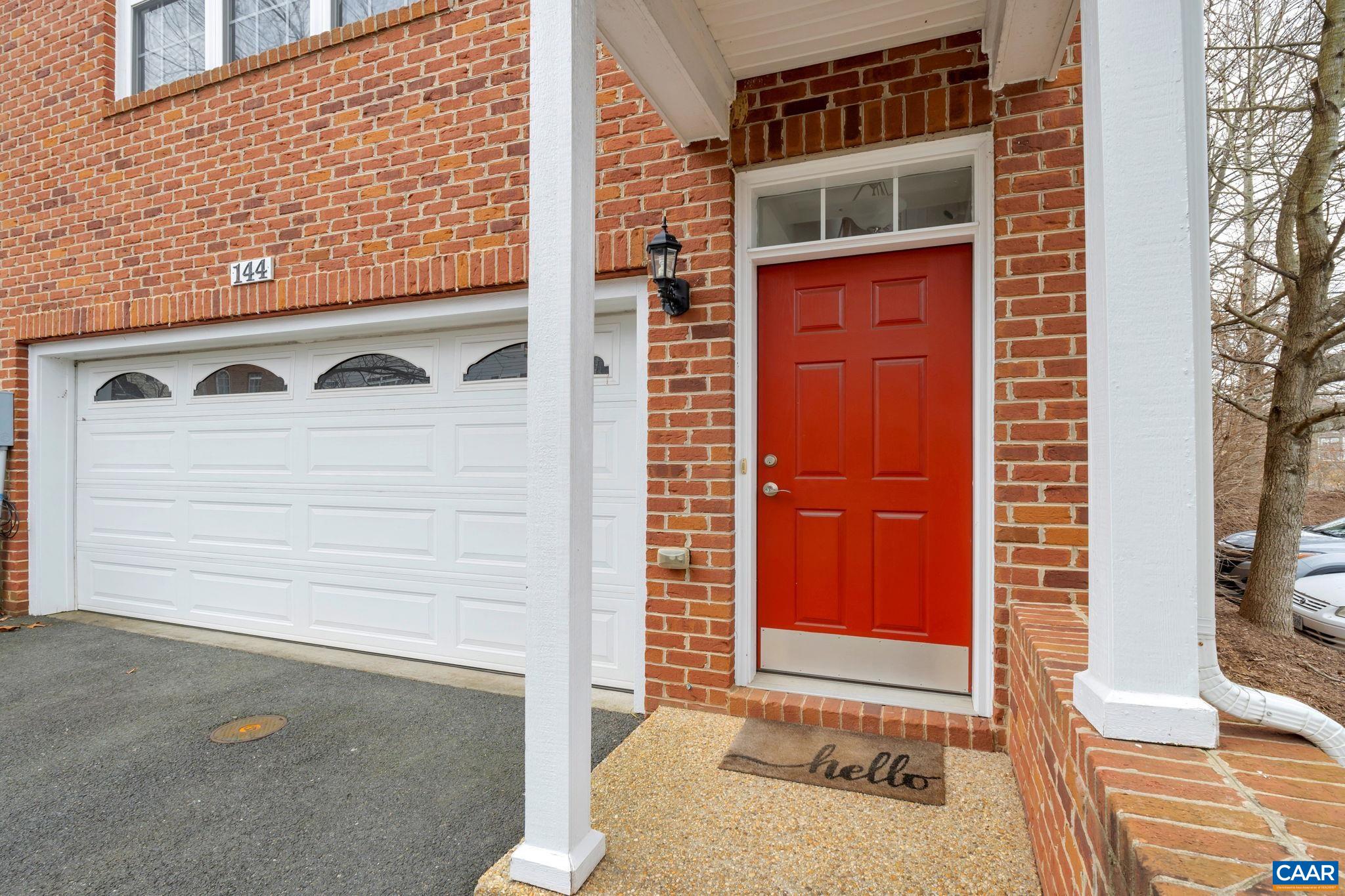 144 BROOKWOOD DR