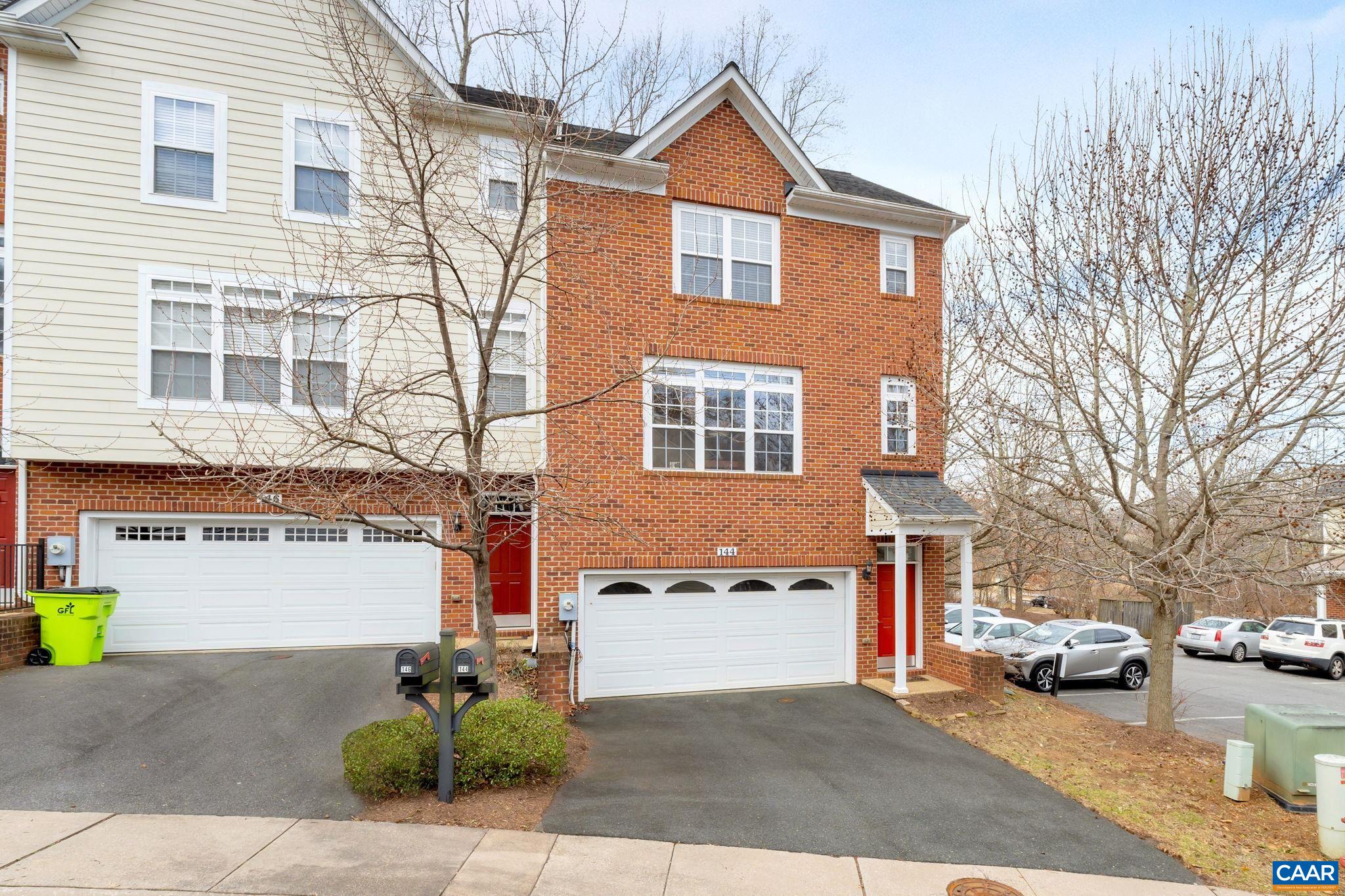 144 BROOKWOOD DR