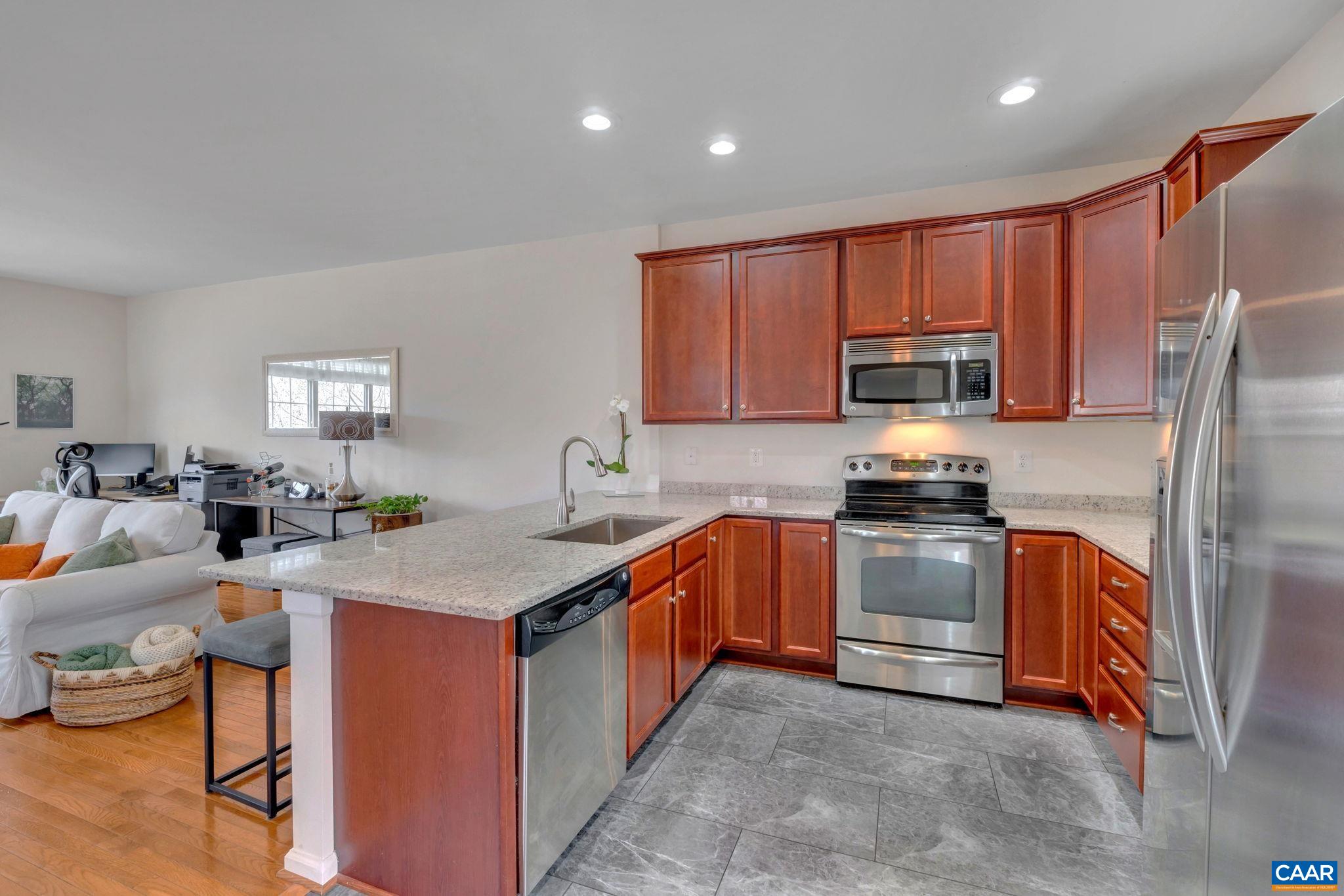 144 BROOKWOOD DR