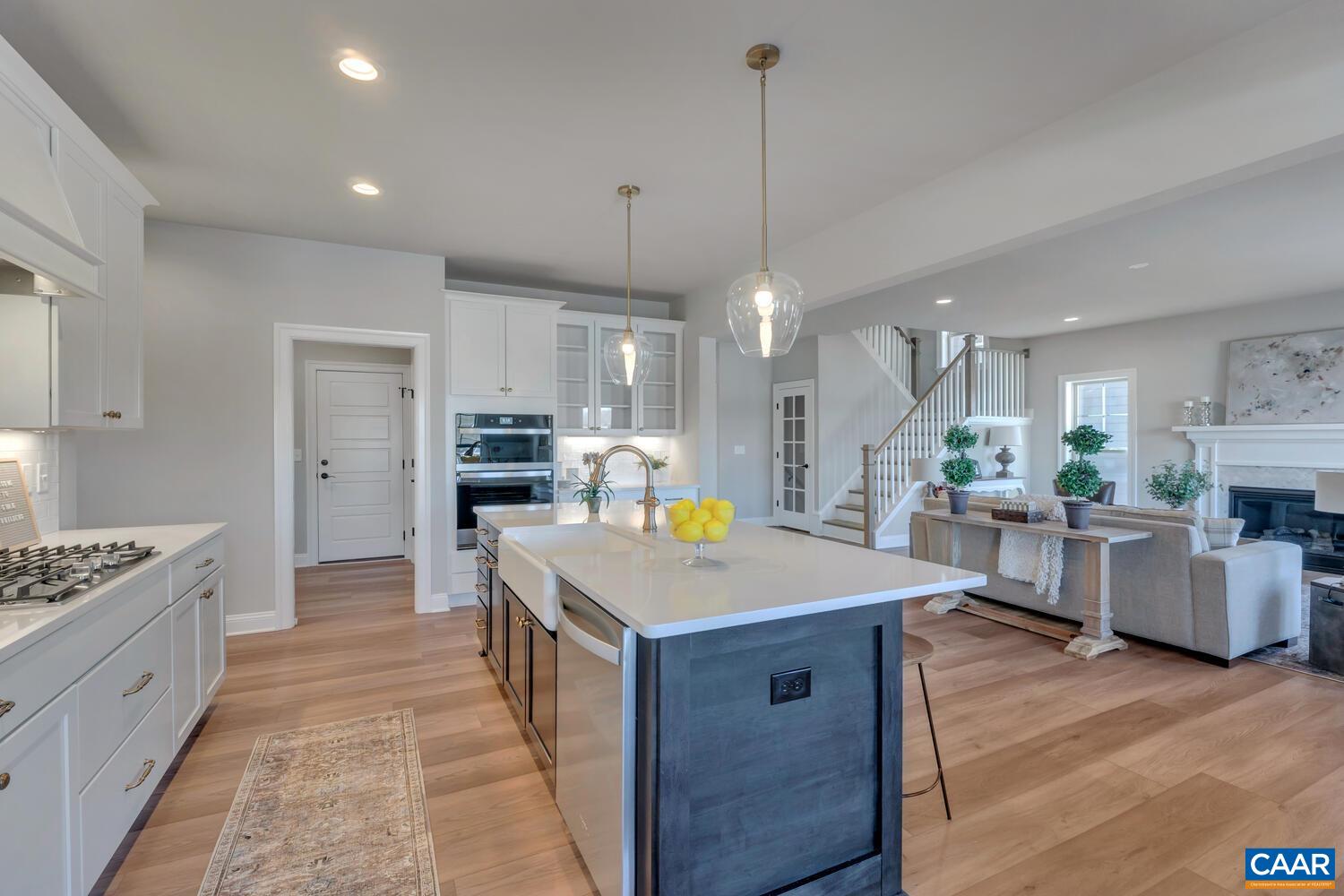 158 CLIFFVIEW CT