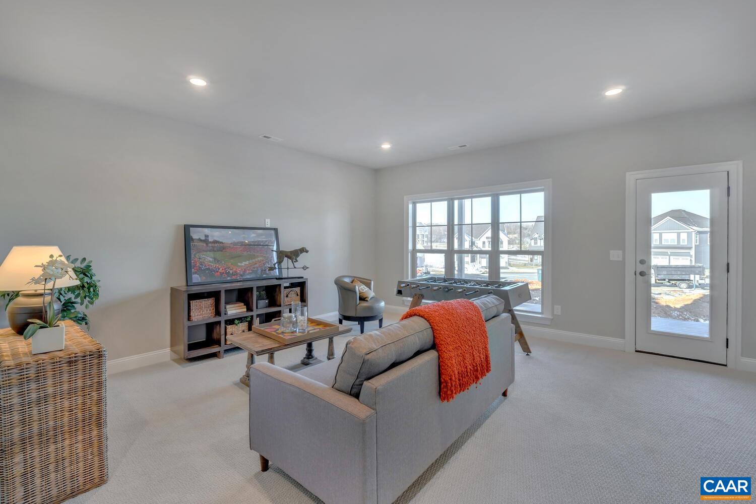 158 CLIFFVIEW CT
