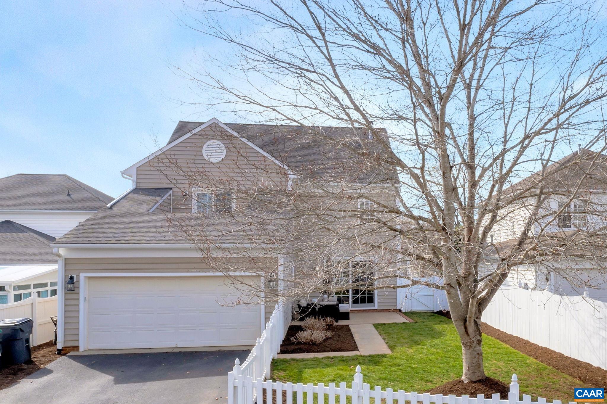 2024 LEYLAND DR