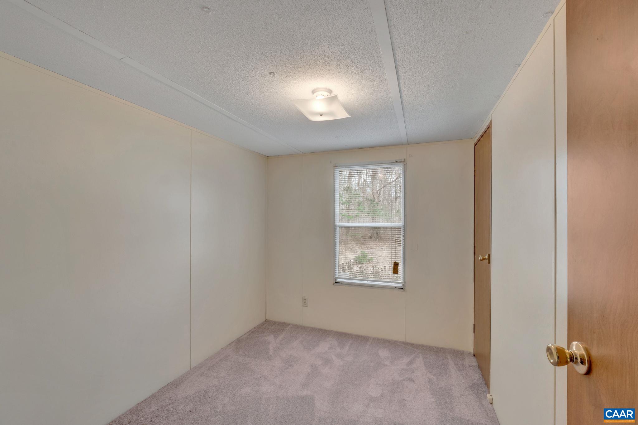 449 TALL OAKS LN