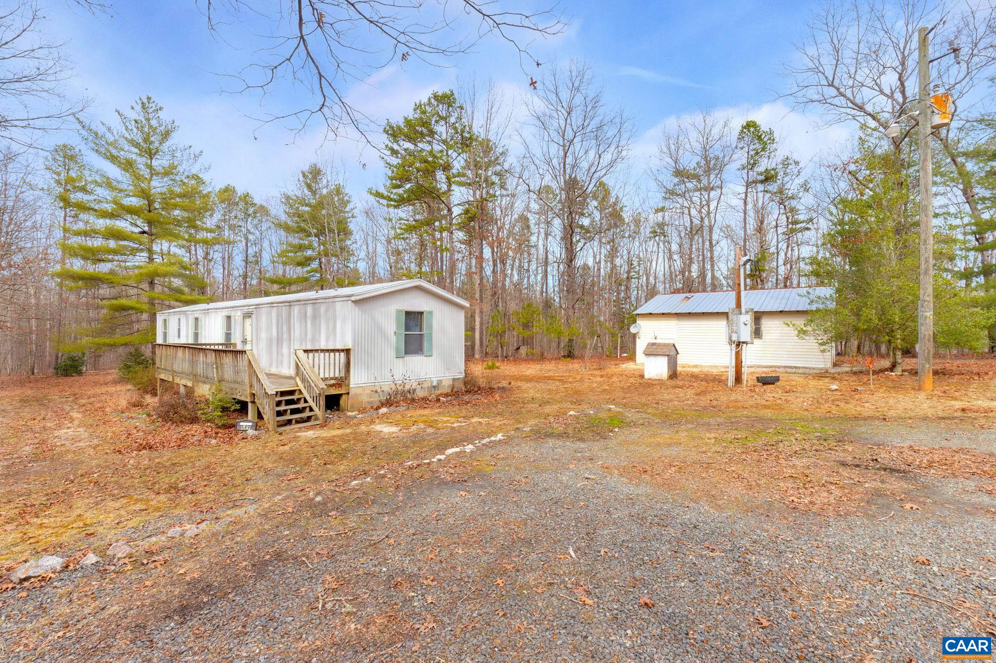 449 TALL OAKS LN