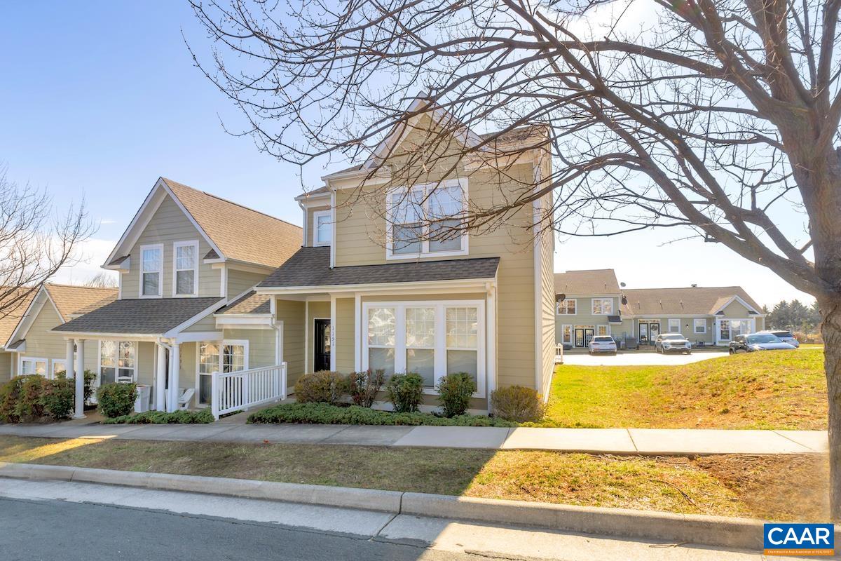 1151 EDMOND CT