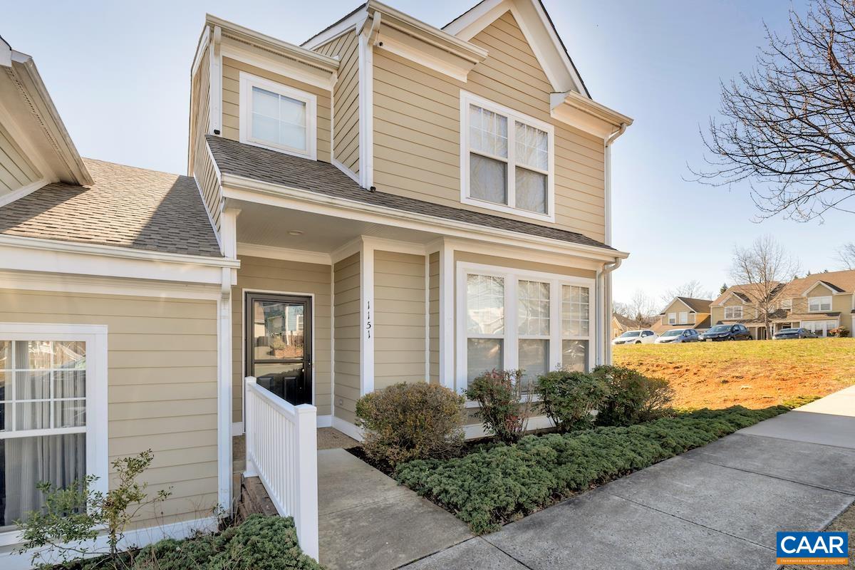 1151 EDMOND CT