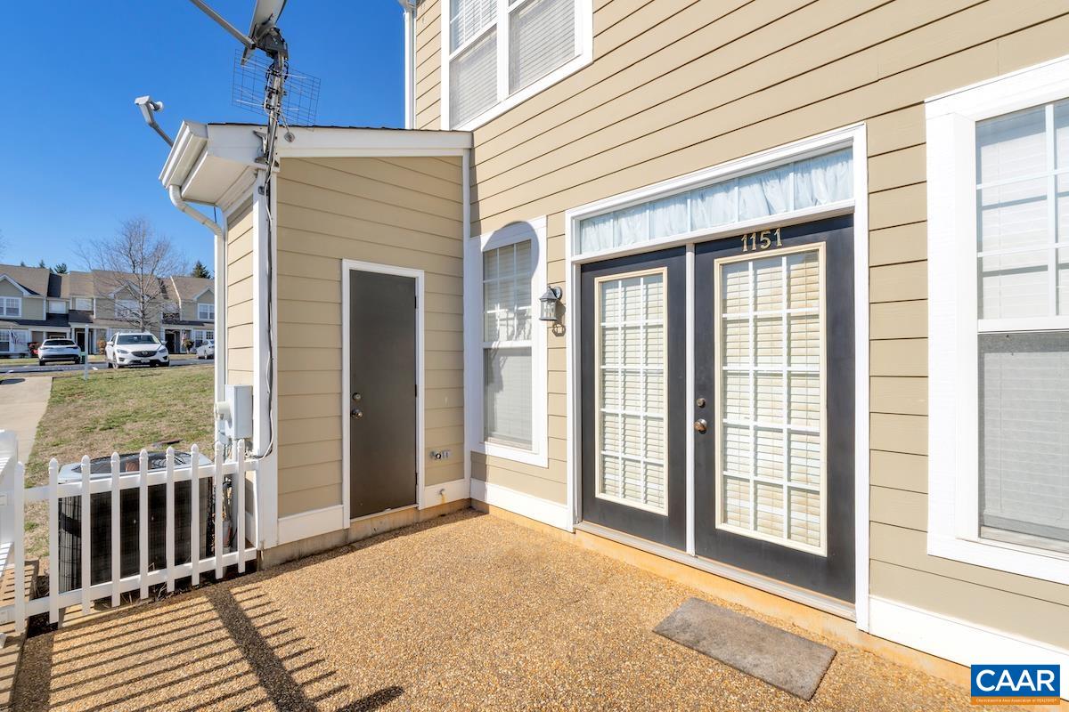 1151 EDMOND CT