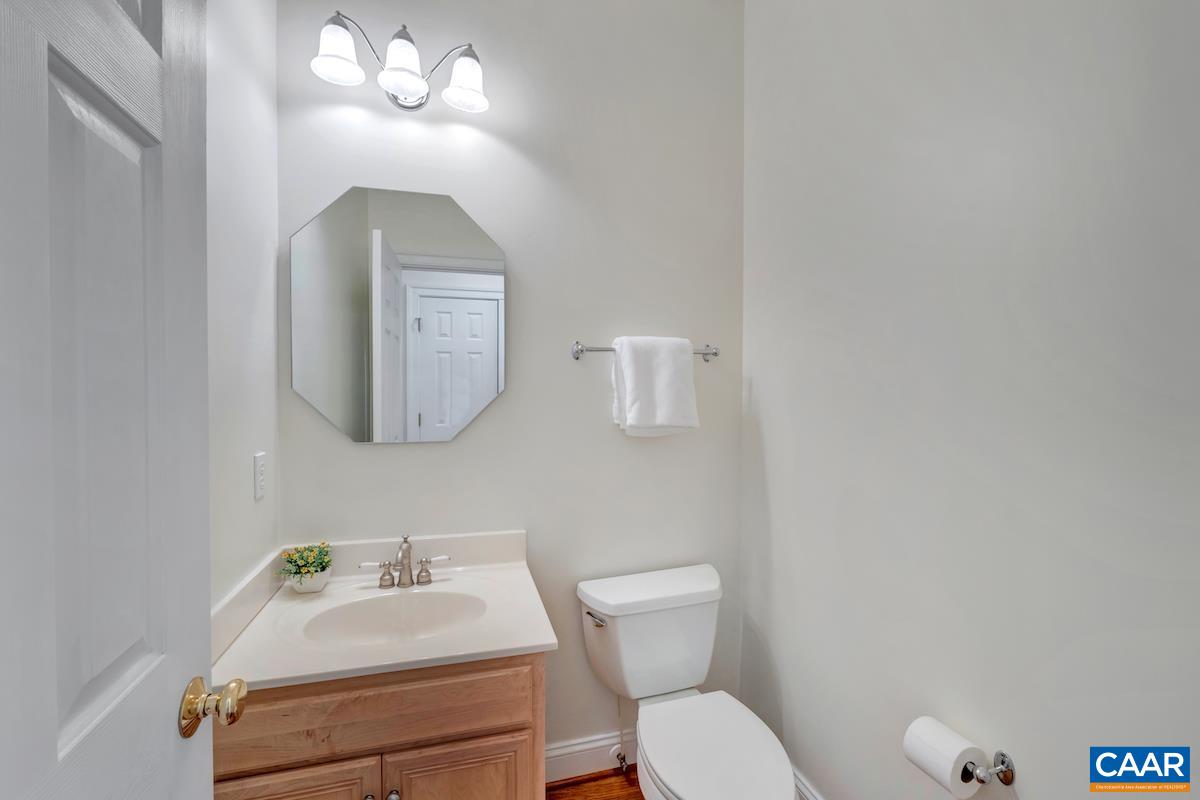 1151 EDMOND CT