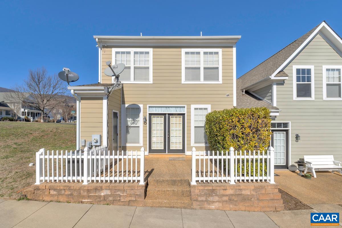 1151 EDMOND CT