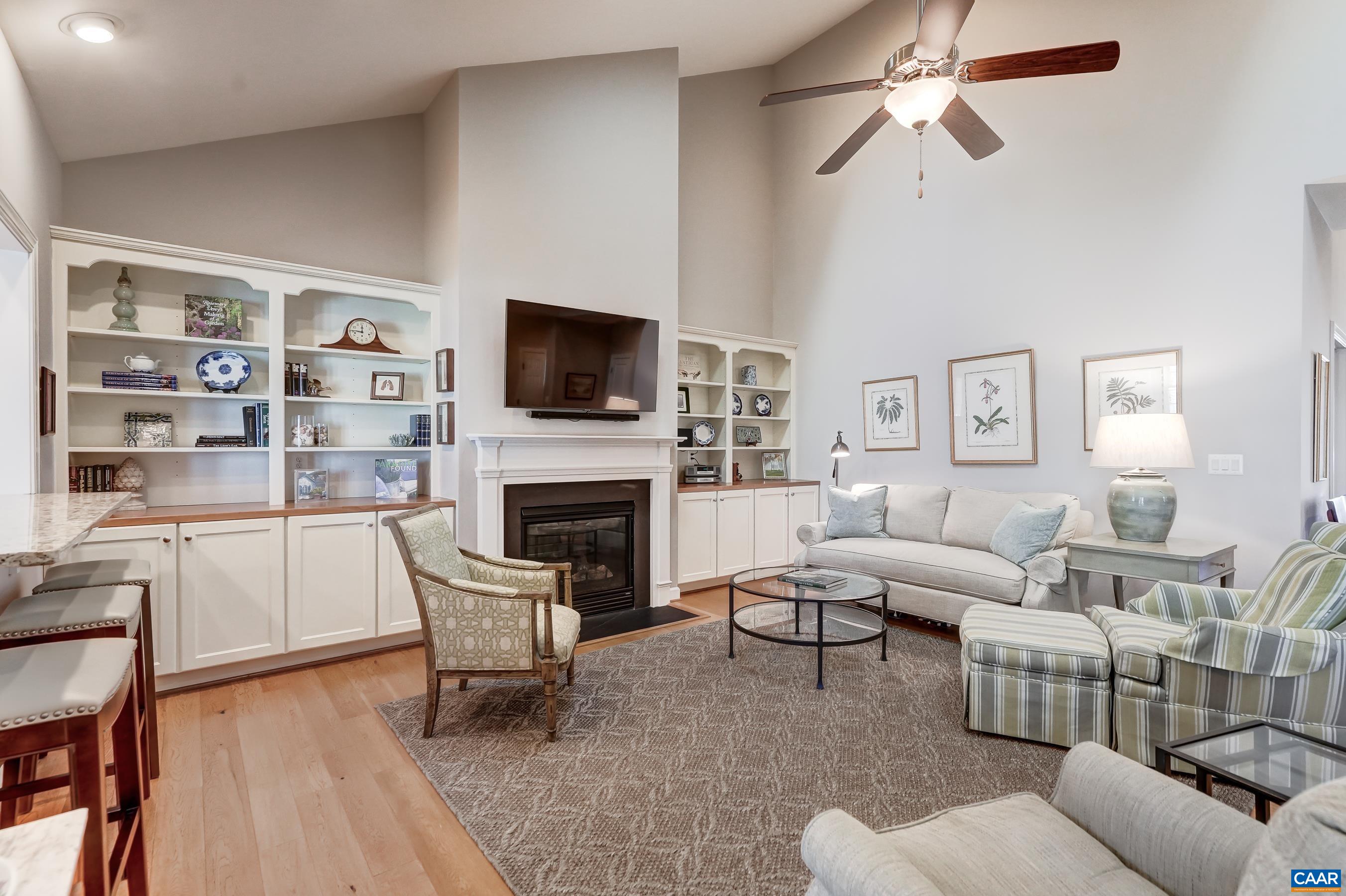 1622 SAWGRASS CT