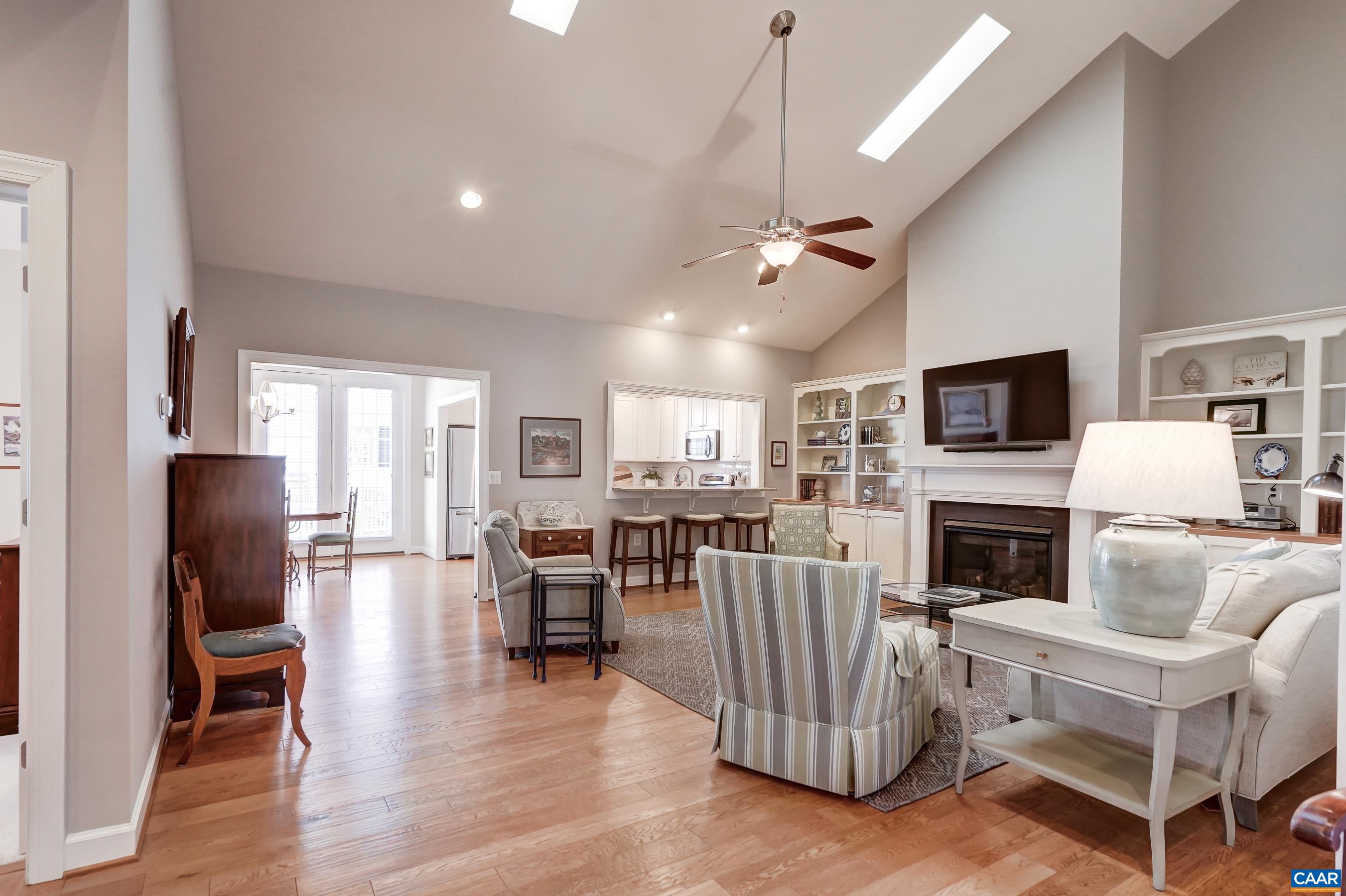 1622 SAWGRASS CT