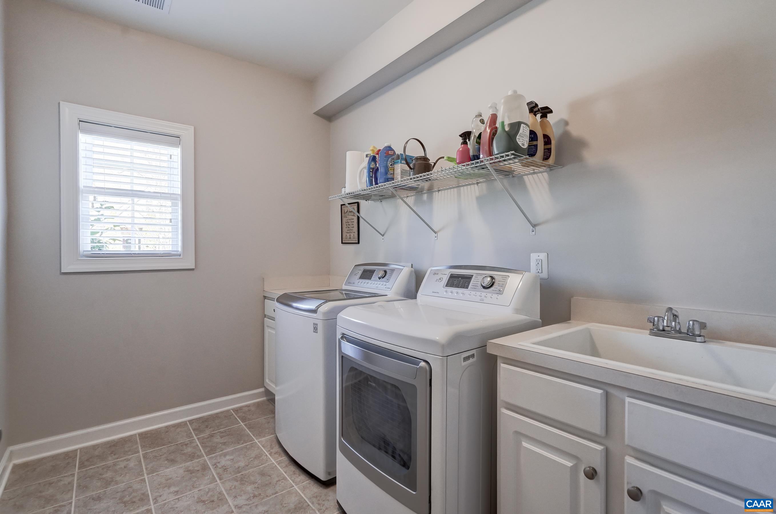 1622 SAWGRASS CT