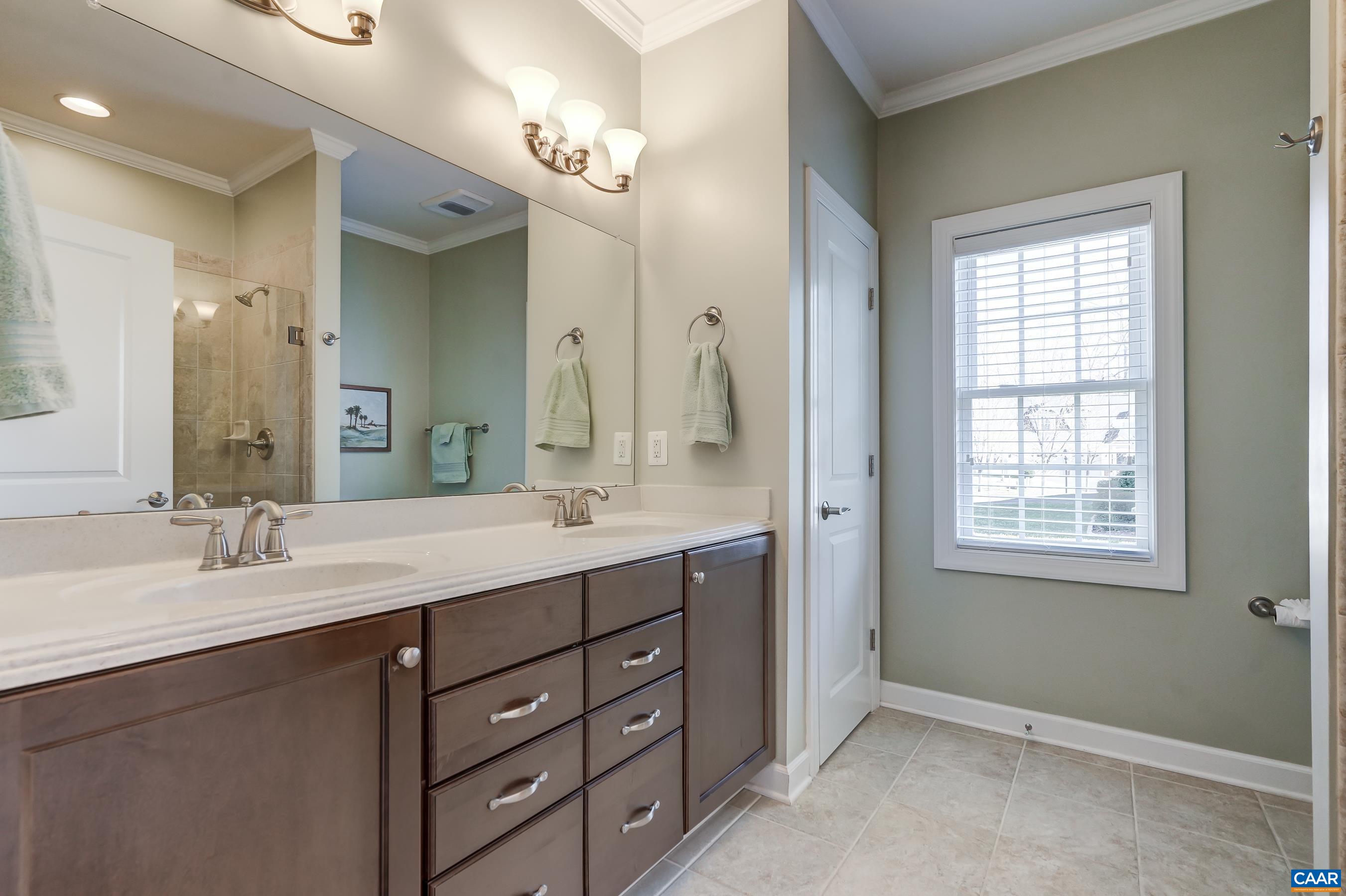 1622 SAWGRASS CT