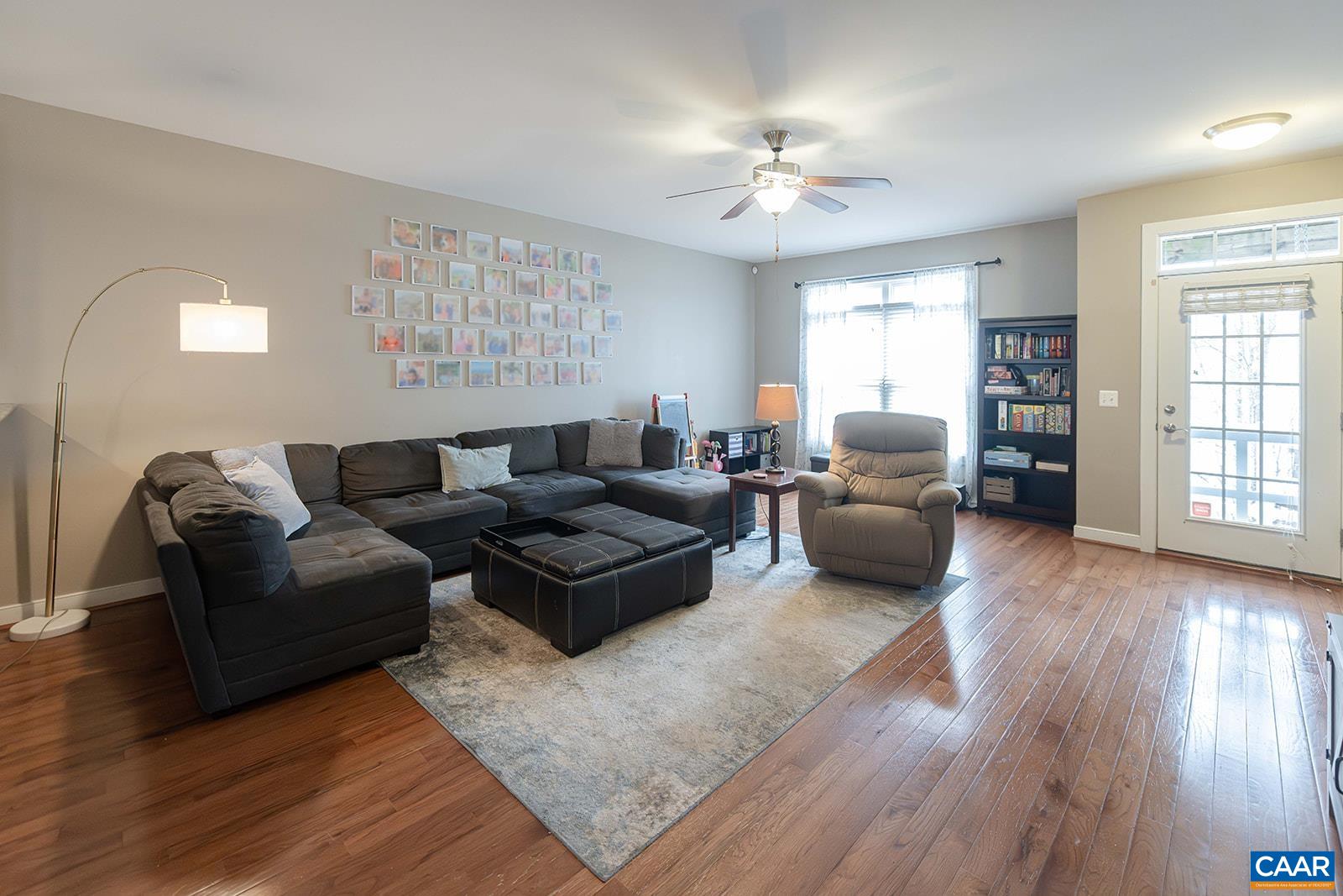 2138 SARANAC CT