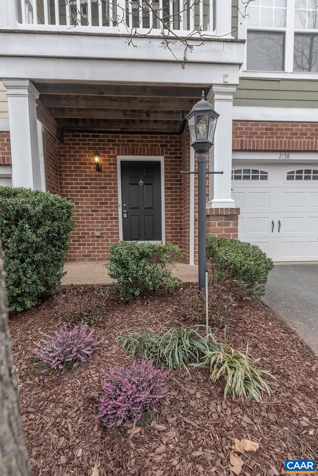 2138 SARANAC CT