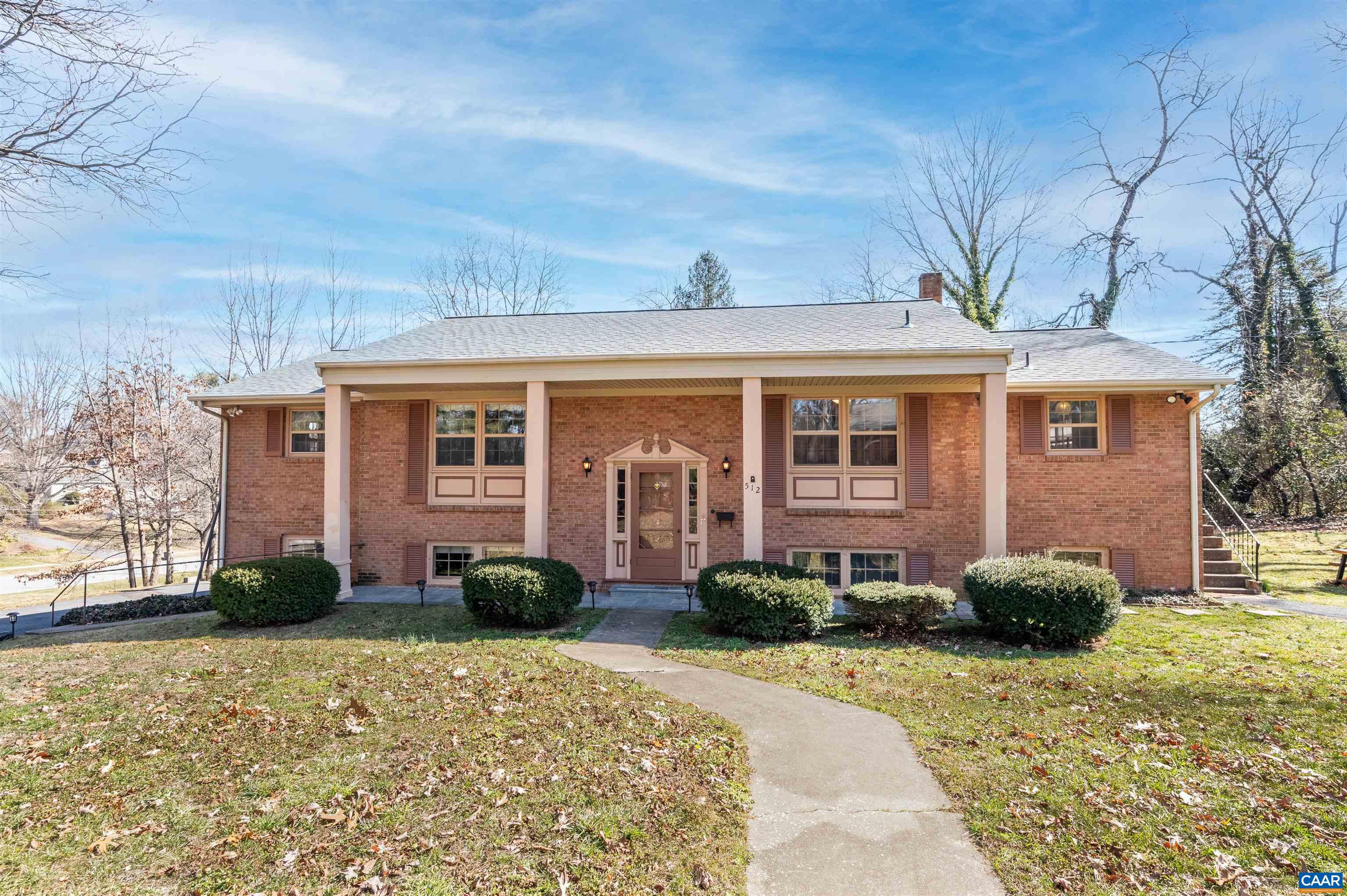 512 BADER AVE