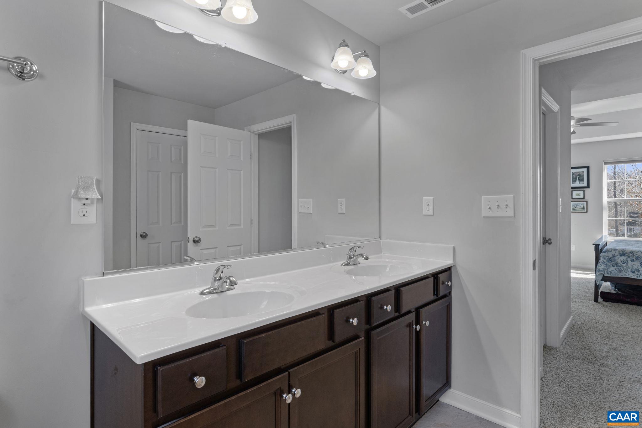 562 TAYLOR RIDGE WAY