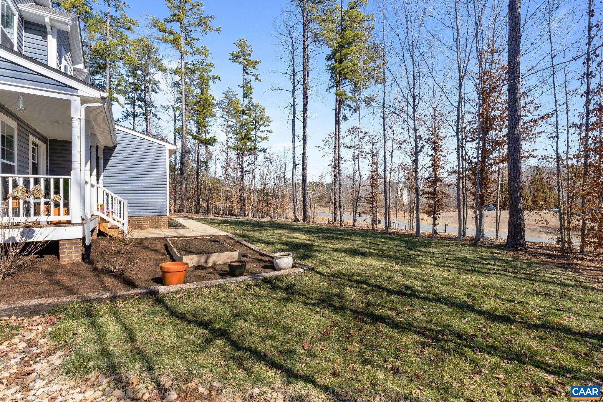 562 TAYLOR RIDGE WAY