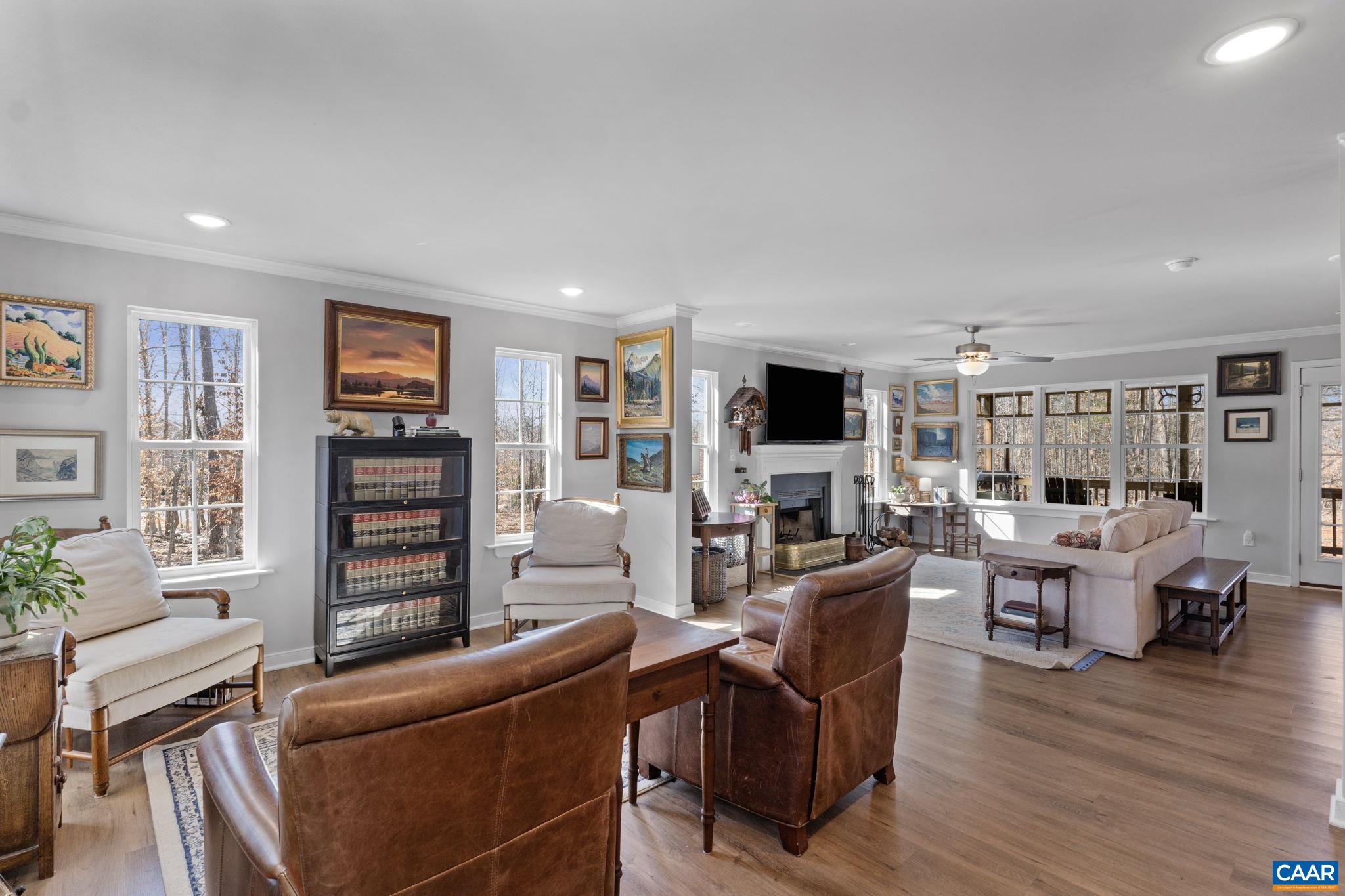 562 TAYLOR RIDGE WAY