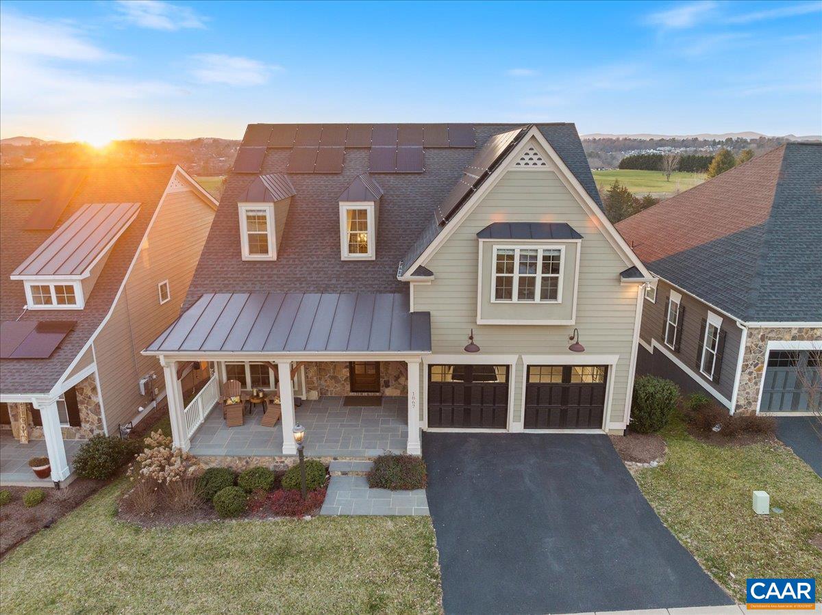 1867 MARIETTA DR