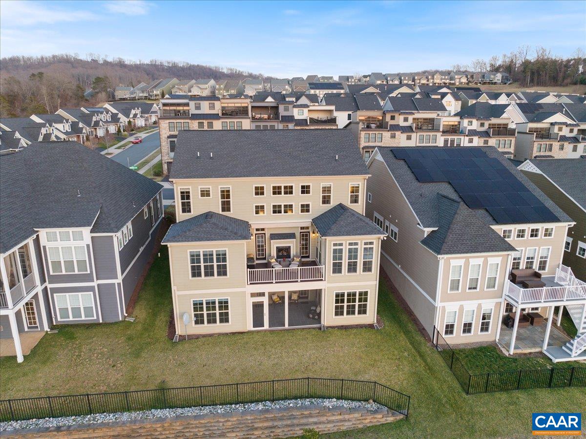 1867 MARIETTA DR
