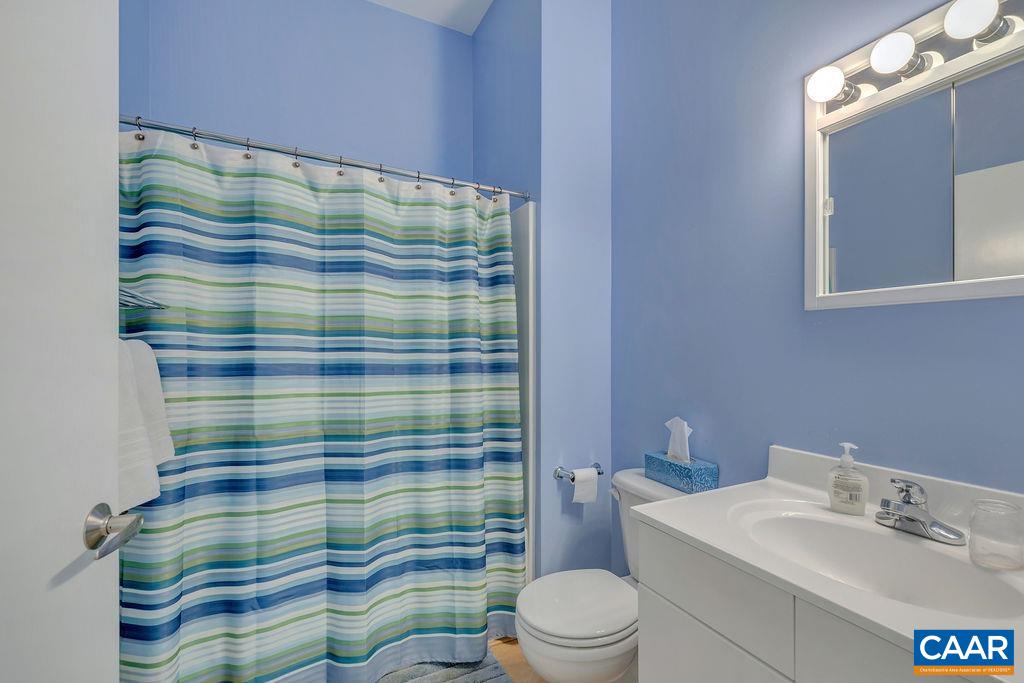 820 E HIGH ST Unit: 11