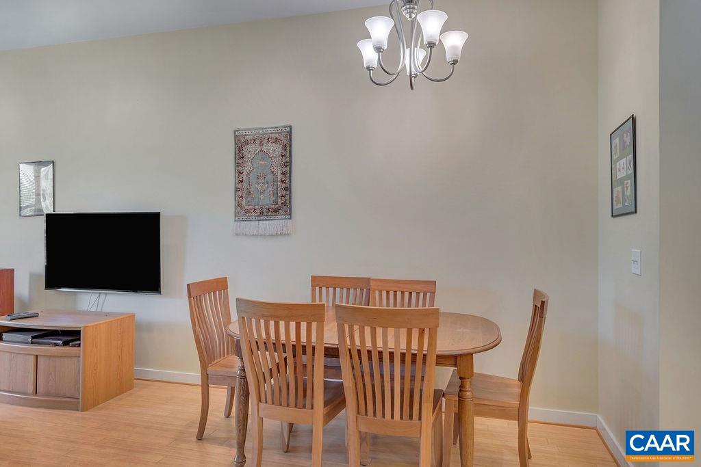 820 E HIGH ST Unit: 11