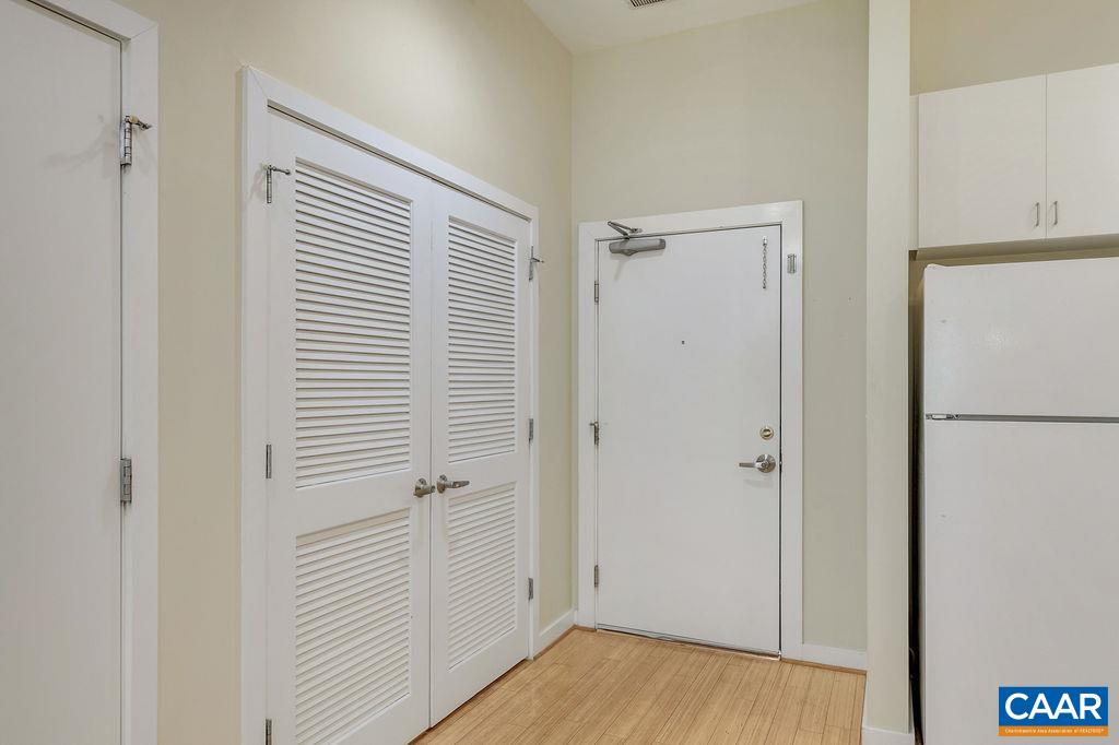 820 E HIGH ST Unit: 11