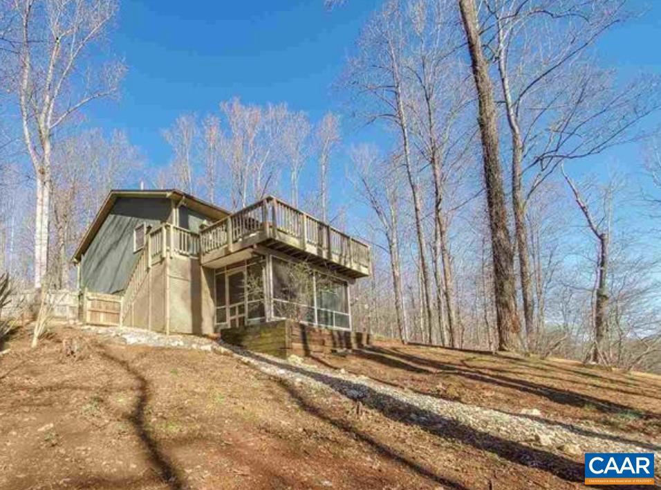 199 N WHITE OAK LAKEVIEW DR