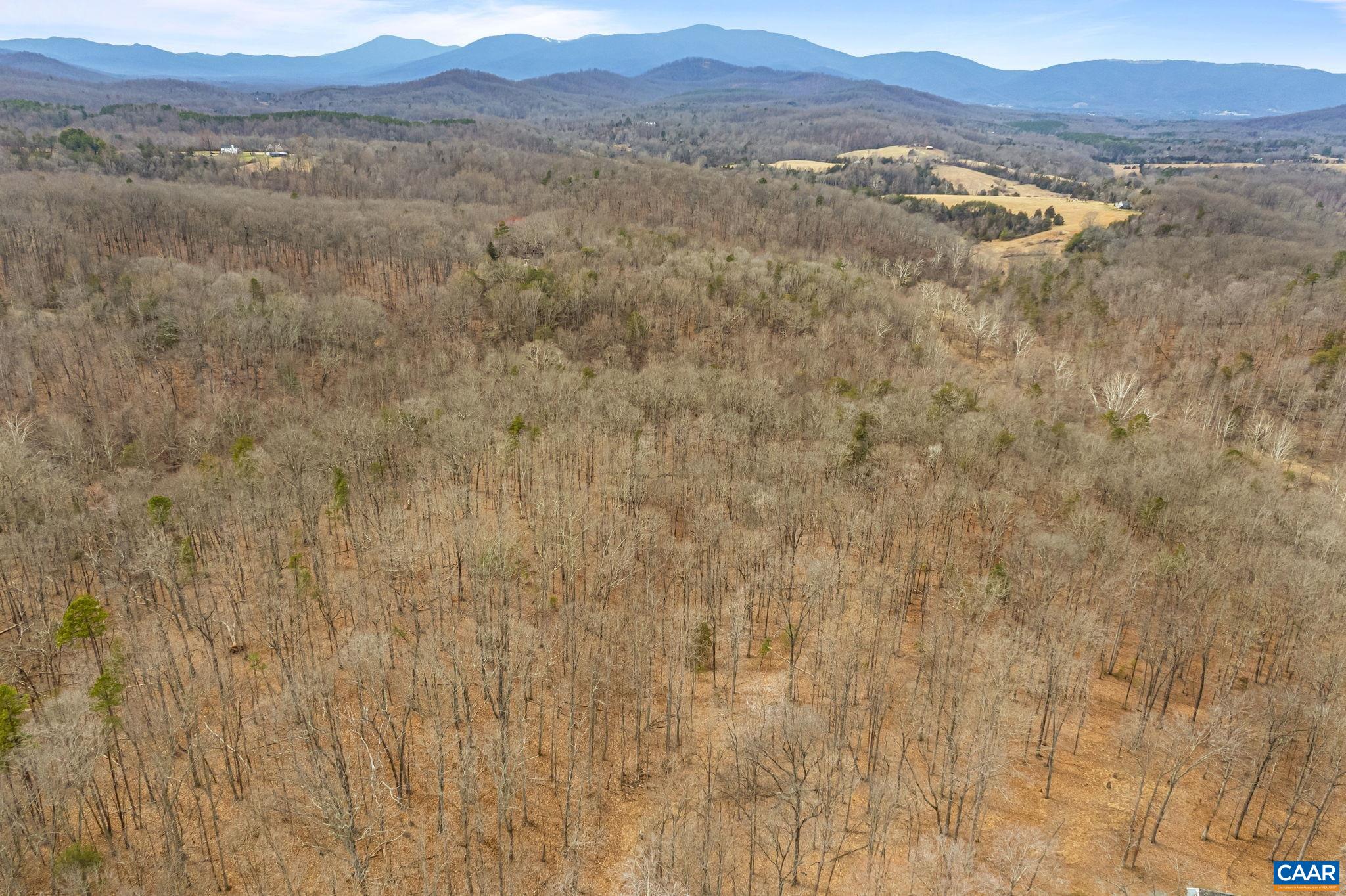THUNDER RIDGE RD Unit: B1