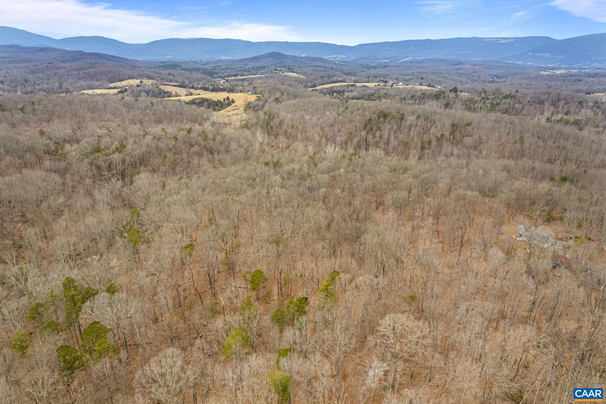 THUNDER RIDGE RD Unit: B1
