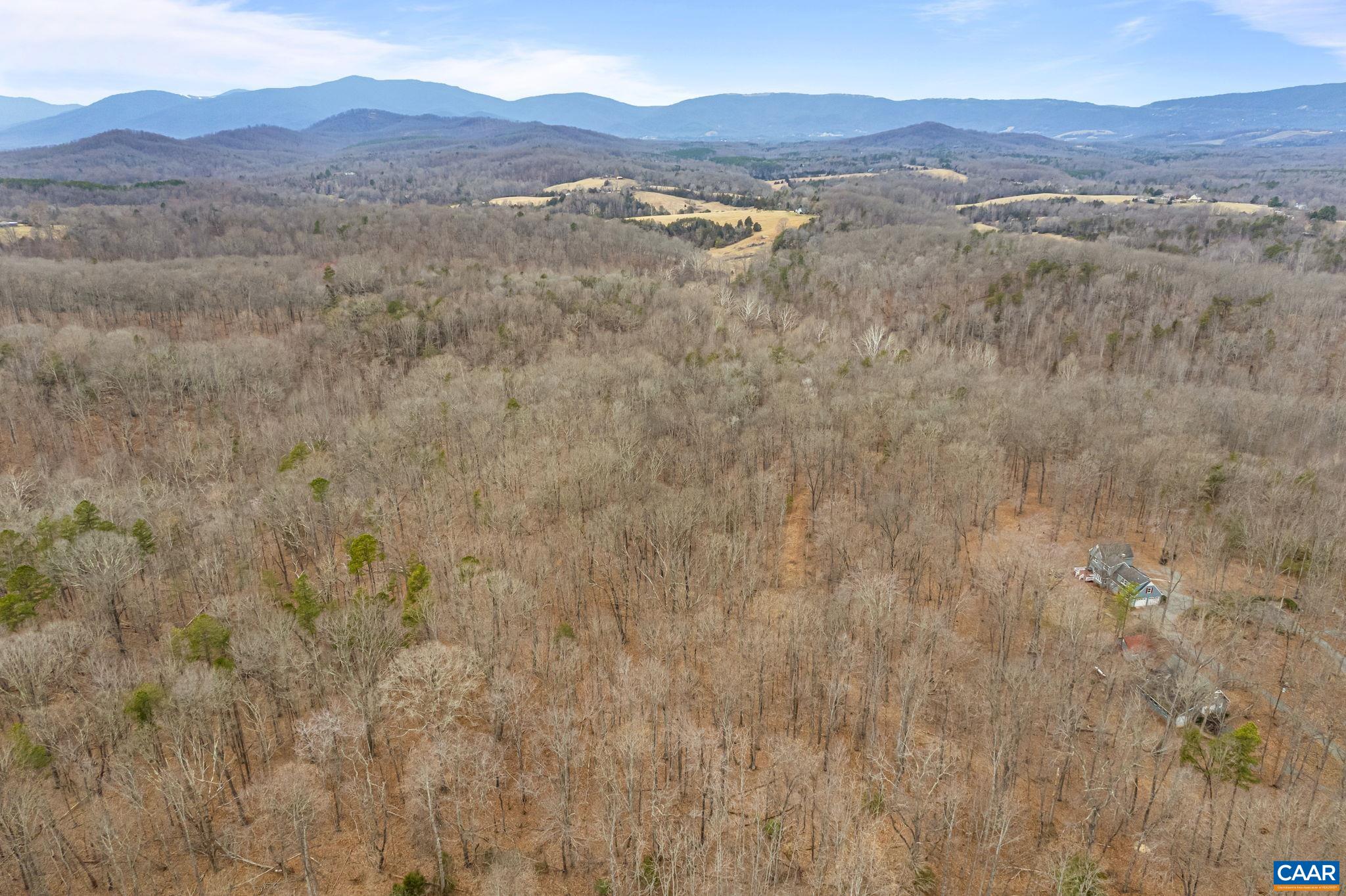 THUNDER RIDGE RD Unit: B1