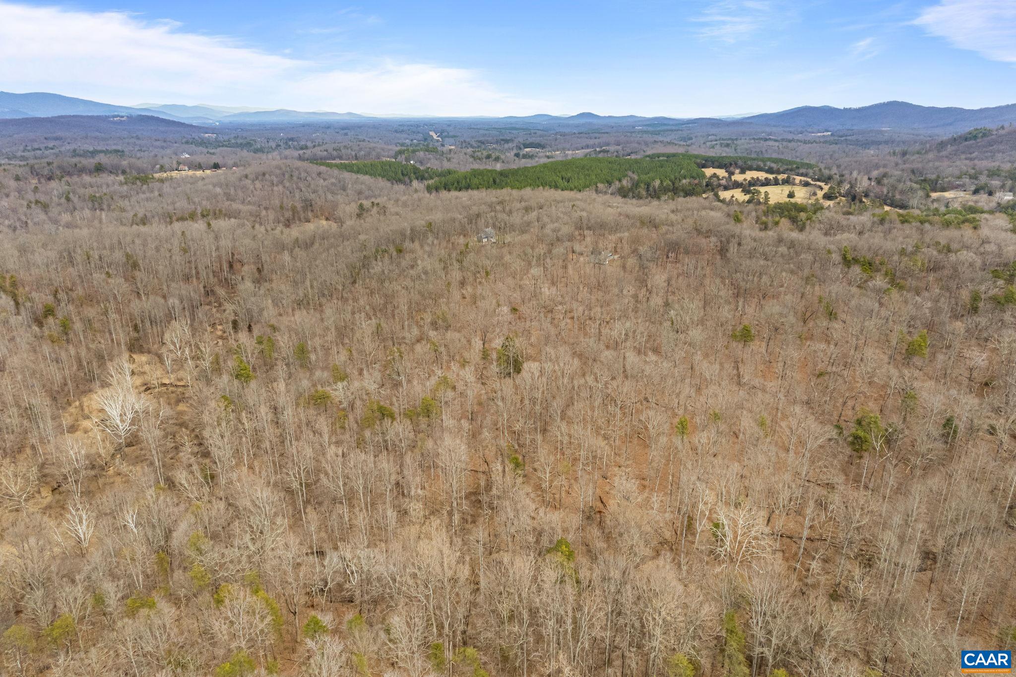 THUNDER RIDGE RD Unit: B1