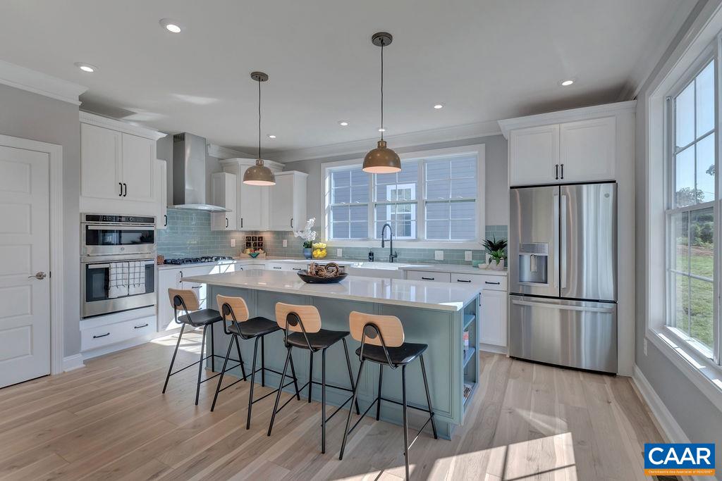 6 ROSSLARE CT