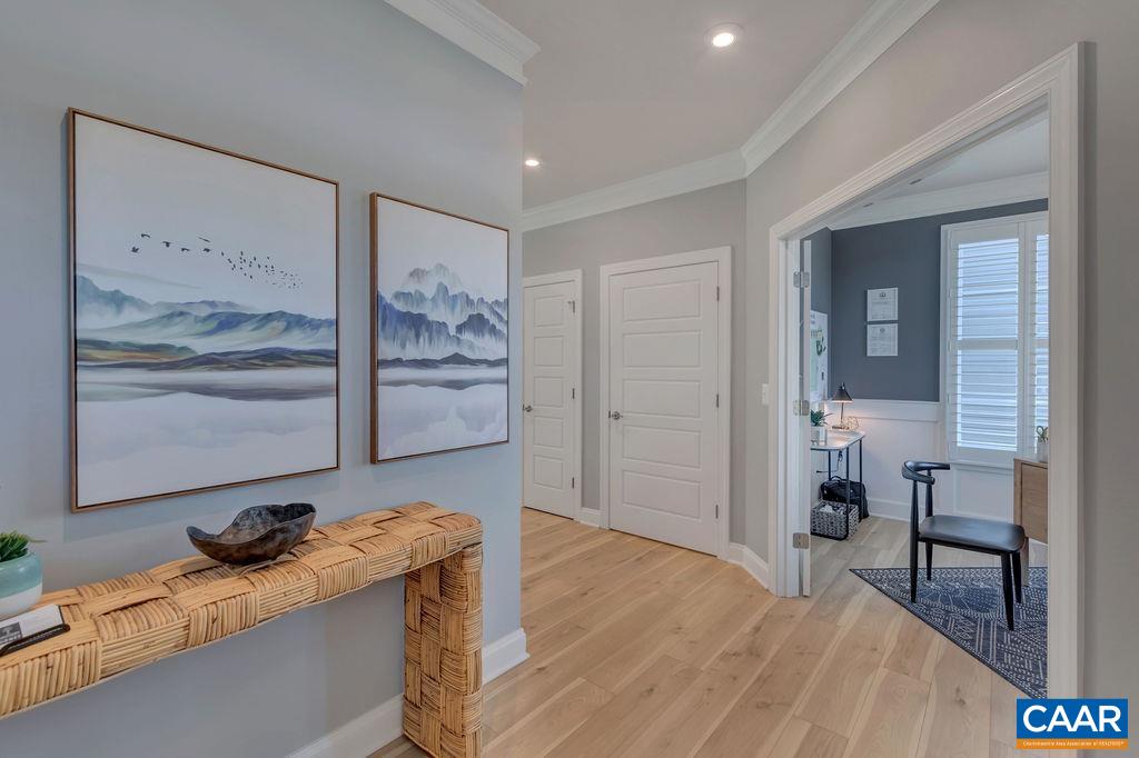 6 ROSSLARE CT
