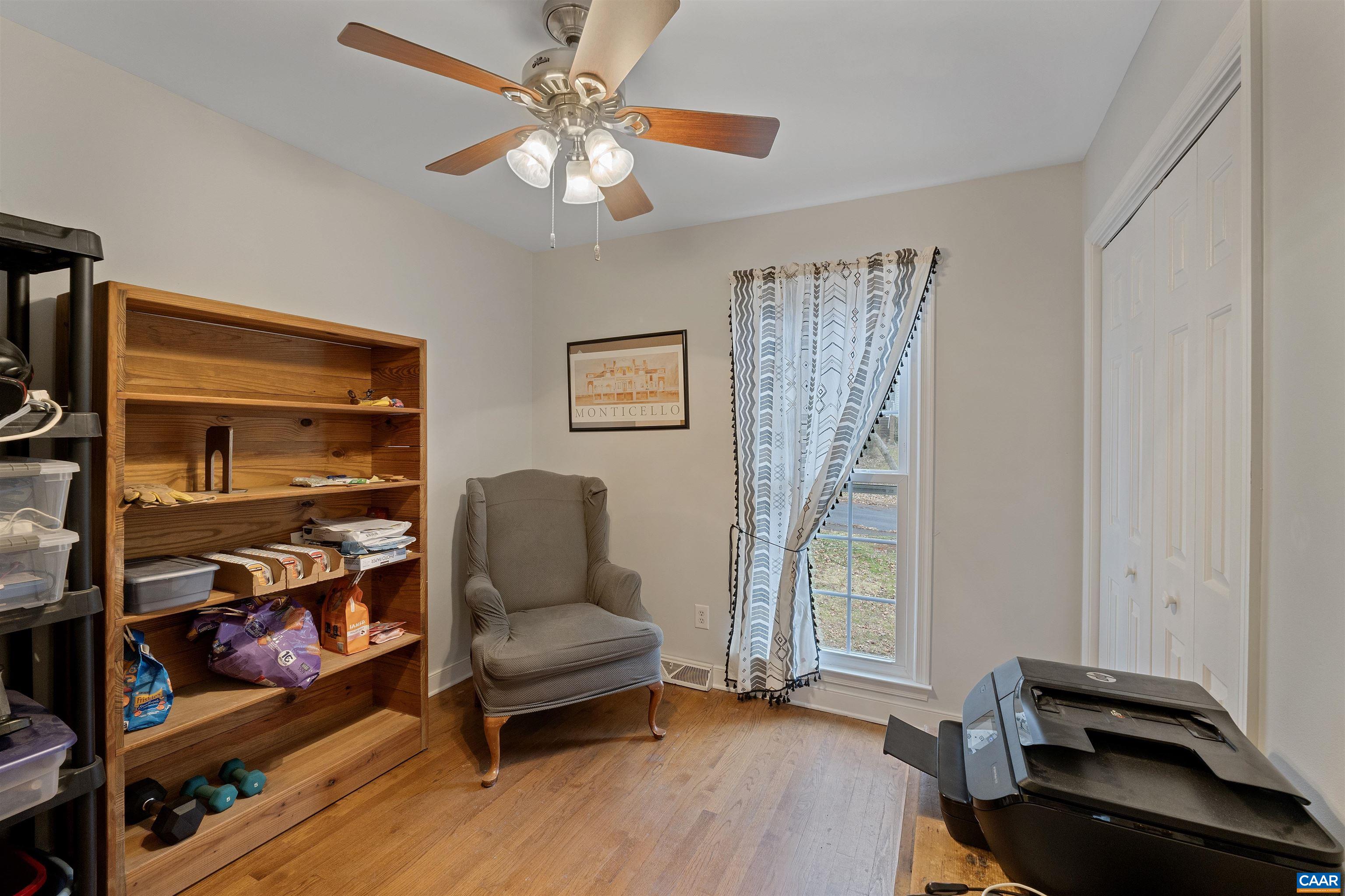 676 VICTORIAN CT