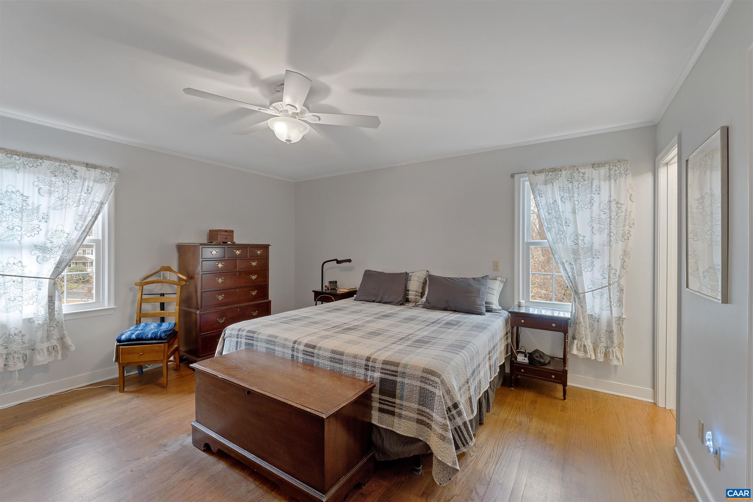 676 VICTORIAN CT